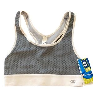 Champion Women NWT Sports Bra Size Small